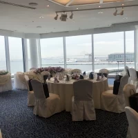 丁度目の高さに海が見えるような作りにはってます