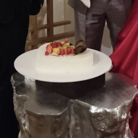 二次会のセカンドバイト用のハート型のケーキ。