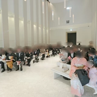祭壇からの全景