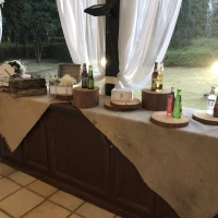 ガゼボの中の飲み物