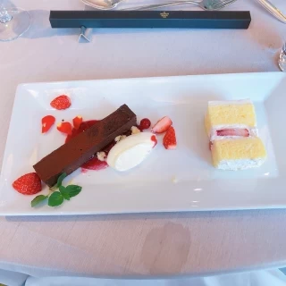 チョコケーキとショートケーキ