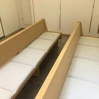 クッション素材が使われている椅子