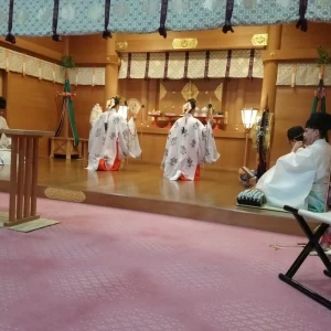 親族席からみた会場|557436さんの大神神社の写真(1244734)