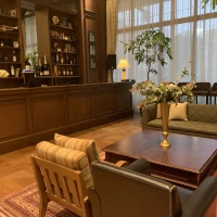 このラウンジではデザートビュッフェなどが行えます。