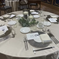 テーブルの装花もほぼなく、シンプルですが素敵でした。