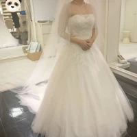 ウェディングドレスの試着
