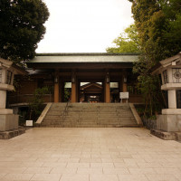 神社正面