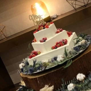 ウェデングケーキ