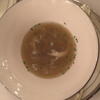 ハマグリと魚のスープ