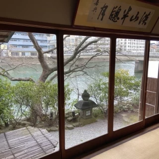 窓から見える川がお気に入りです。