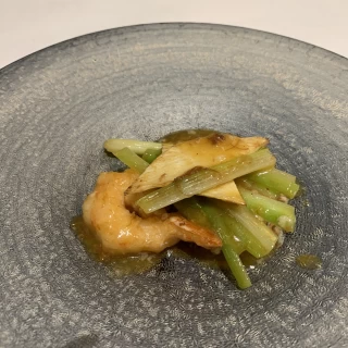 コースの魚料理