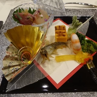 前菜です。和洋折衷にしてもらいました。