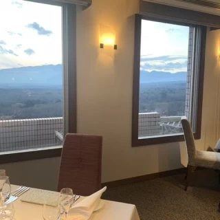 那須の山々が見渡せる会場