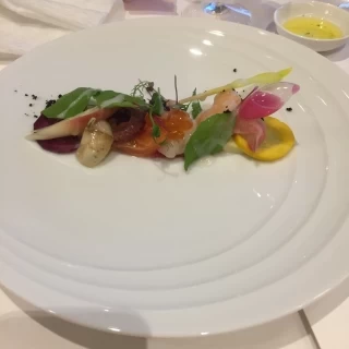 彩りが素敵な料理