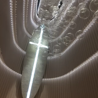 シャボン玉が浮いている様な素敵なチャペル