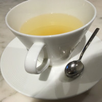 レストランオリジナルの柚子茶。