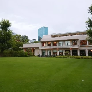 広大なガーデン