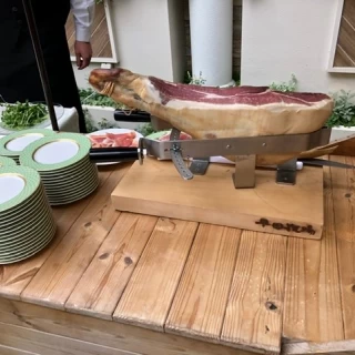 生ハムの存在感