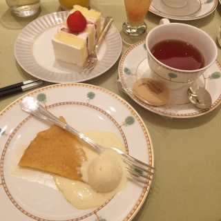 デザートブッフェでどのスイーツも甘さ控えめで良かったです。