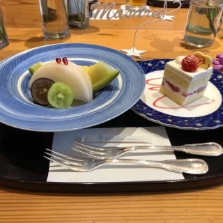 ウェディングケーキとデザート