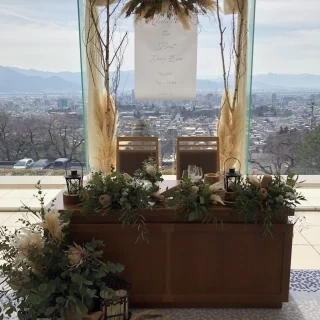 高砂席の装花と昼間のロケーション