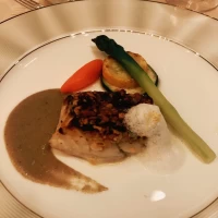 お魚
川がパリパリで美味しい