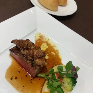 フォアグラもお肉もとっても
美味しかったです！