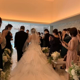 新婦と新婦父入場