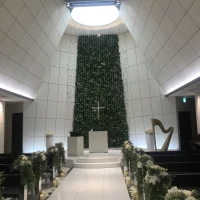 チャペルは新しく綺麗でした。