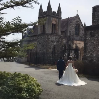 外からのチャペル