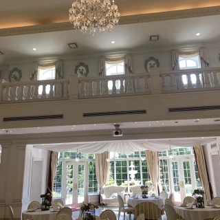 ガーデン付き披露宴会場