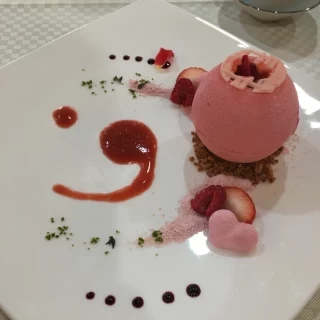 試食会のデザートの演出が良かった演出が良かった。