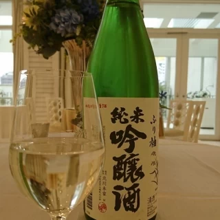 日本酒が試飲出来ました