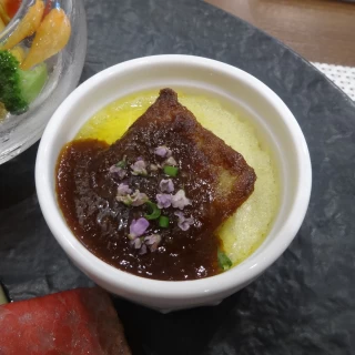 食花の飾り付けなど見た目も楽しめます