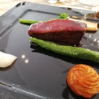 メイン、肉