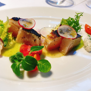 お魚の冷菜。見た目も美しく、味もとても新鮮で美味しかった。|560656さんのレストラン タテル ヨシノ 銀座の写真(1008564)