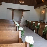 新郎新婦側から見たチャペル内