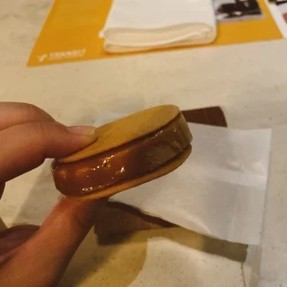 フォアグラのクリスピーサンドです。
お店の売りです。