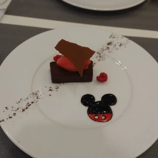 ディズニーが好きと伝えたら、サプライズしてもらいびっくりです
