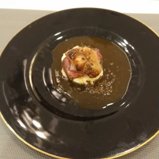肉は柔らかく、ソースも全部食べたくなるくらい美味しかったです