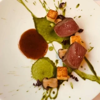 料理美味しいです！