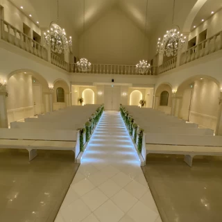 真っ白なチャペル