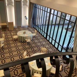 披露宴会場階段上