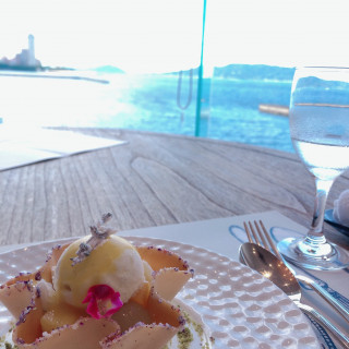 海も一望でき、デザートまでこだわり