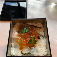 真鯛とイクラの海苔寿司