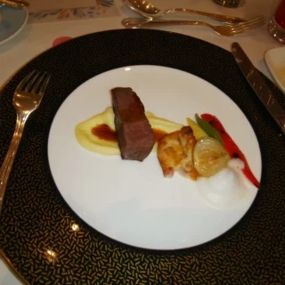 コース料理です