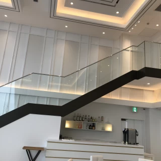 階段からの入場