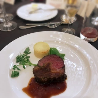 メインのお肉料理
