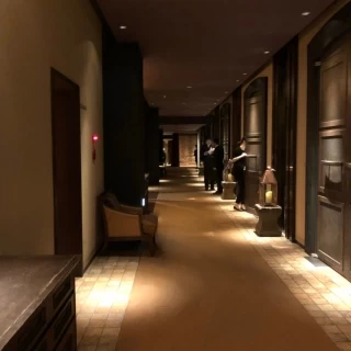 チャペルへと繋がる道です