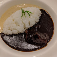 この会場の一番のおすすめ料理はカレーです